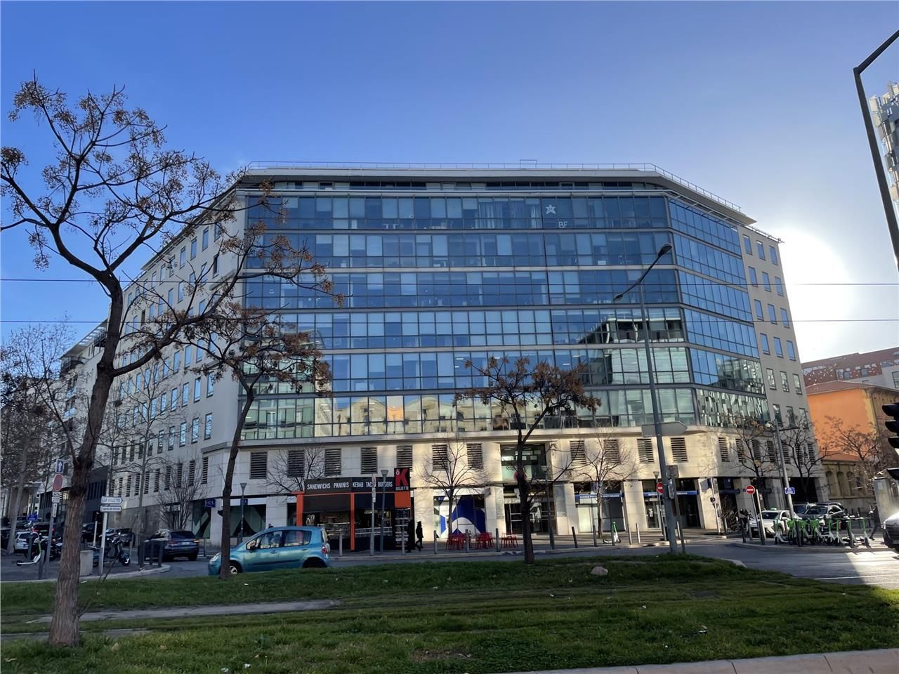 BUREAUX A LOUER - LA JOLIETTE - 13002 MARSEILLE :