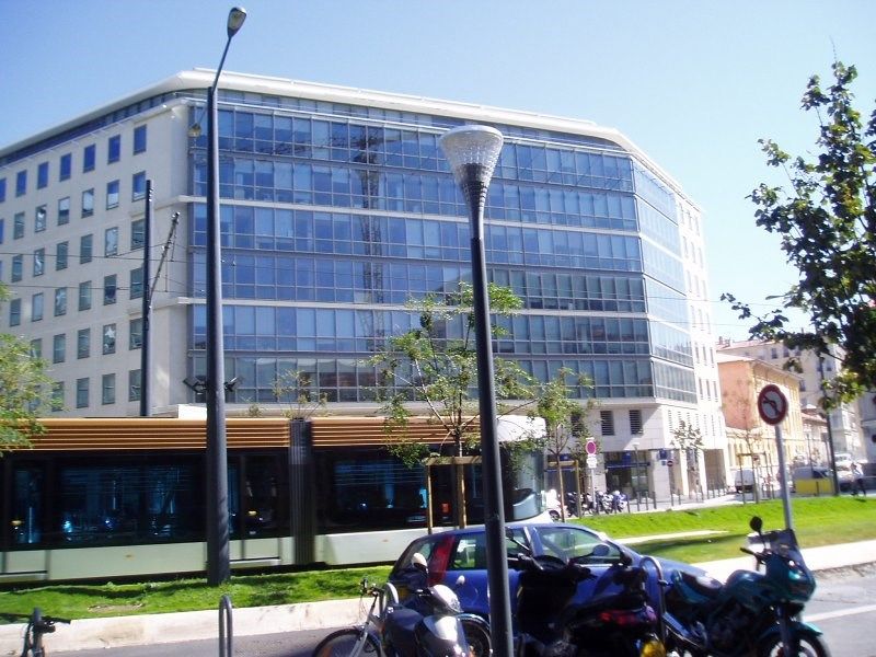 BUREAUX A LOUER - LA JOLIETTE - 13002 MARSEILLE :