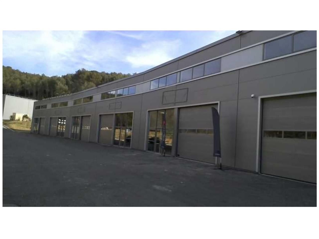 A LOUER - LOCAUX PARC DES RESTANQUES - LA CIOTAT 