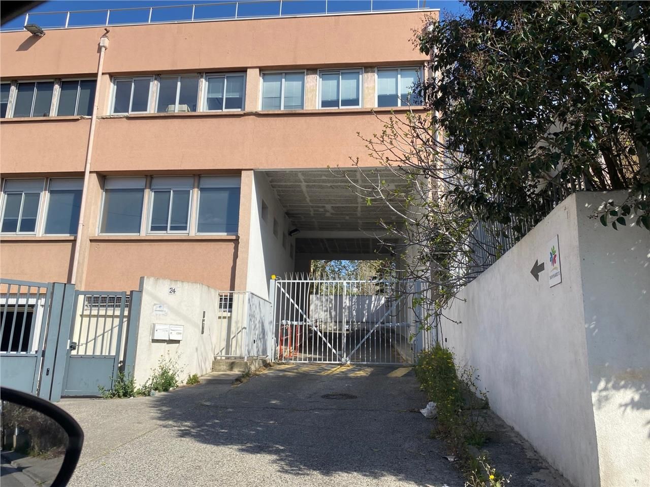 Situés en Zone Franche Urbaine ZFU, dans le 14ème