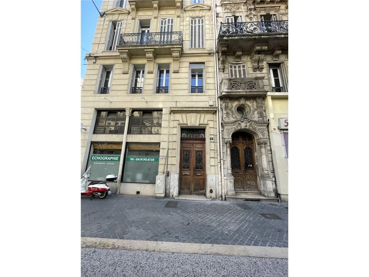 CBRE vous propose à la location un plateau de 206