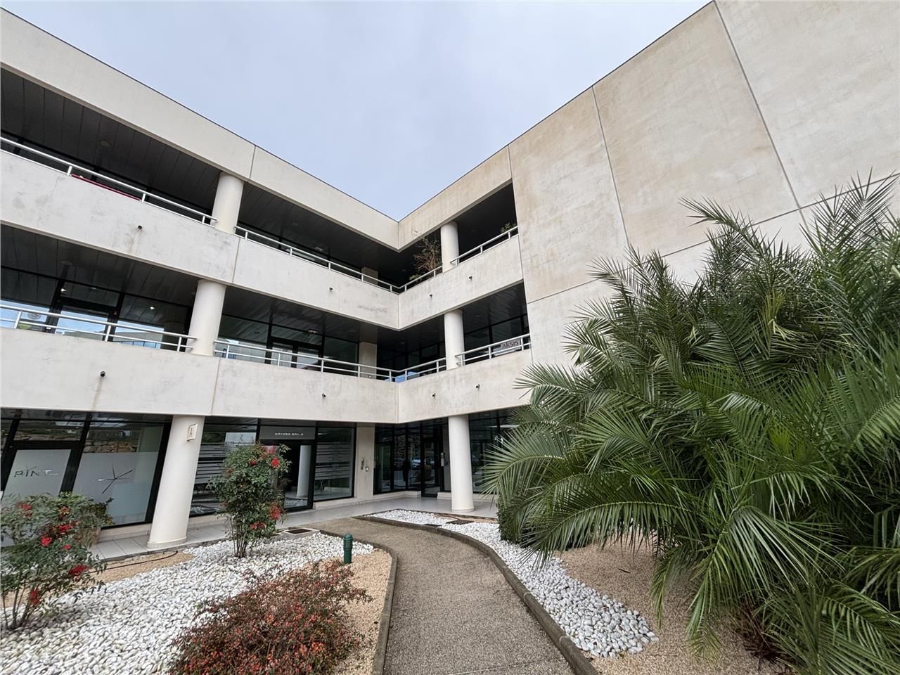 BUREAUX A LOUER - 13600 LA CIOTAT - ZAC ATHELIA I