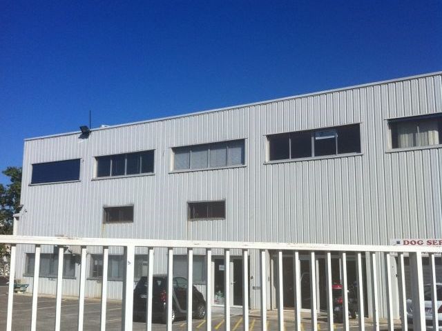 LOCAUX D'ACTIVITE A LOUER - LA PARETTE A MARSEILL
