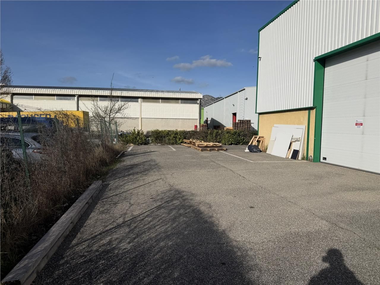 LOCAUX D'ACTIVITE A LOUER - ZI PALUDS - GEMENOS :