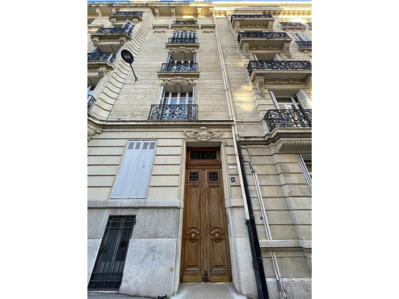 CBRE C&T vous propose à la location un plateau de