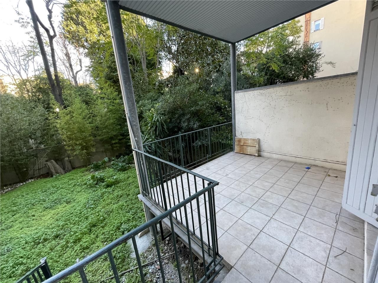 CBRE C&T vous propose à la location un plateau de