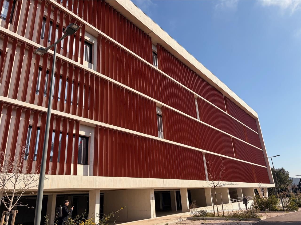 BUREAUX A LOUER PROCHE CAMPUS DE LUMINY - 13009 M