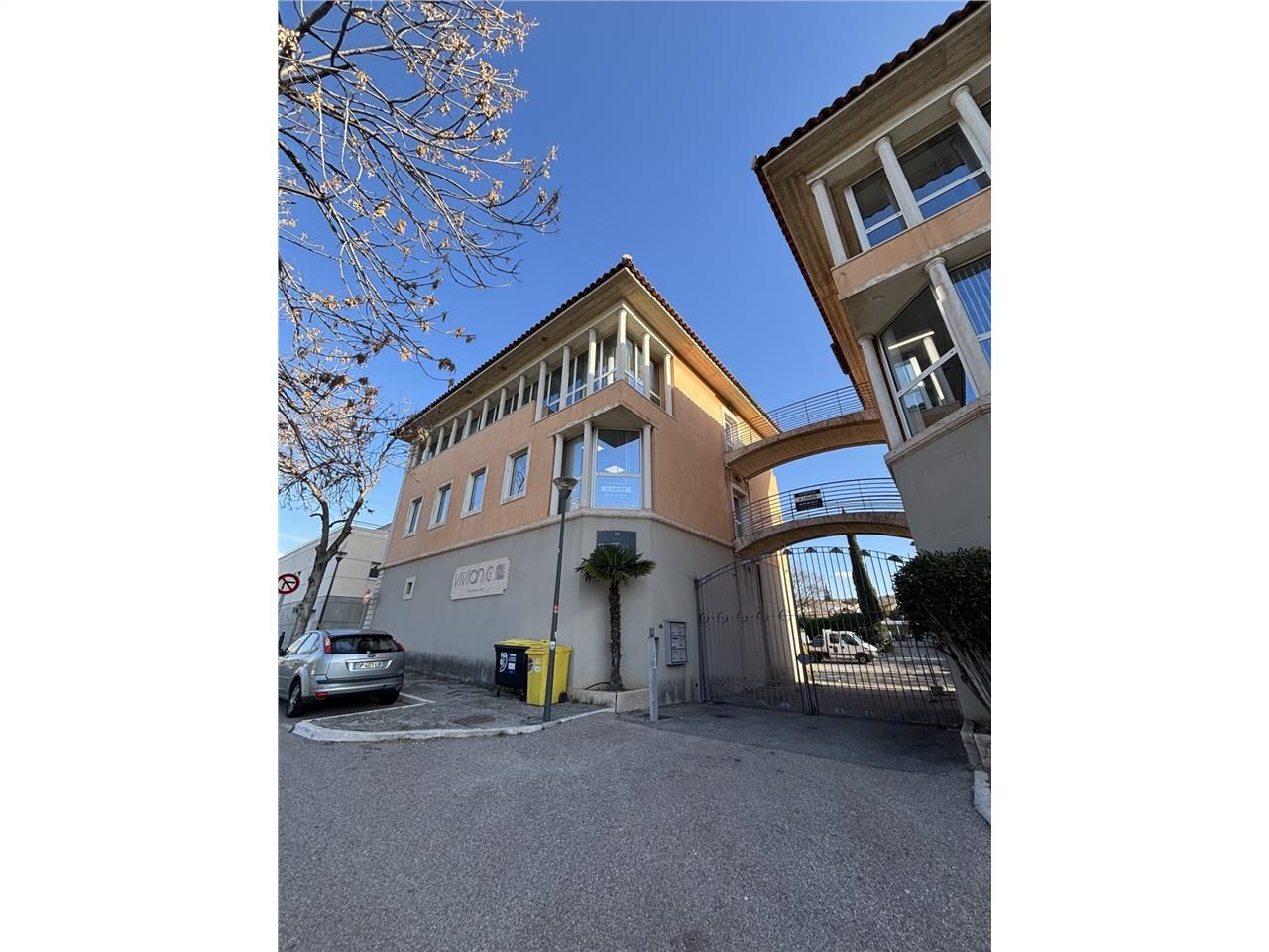 CBRE C&T vous propose à la location une surface d