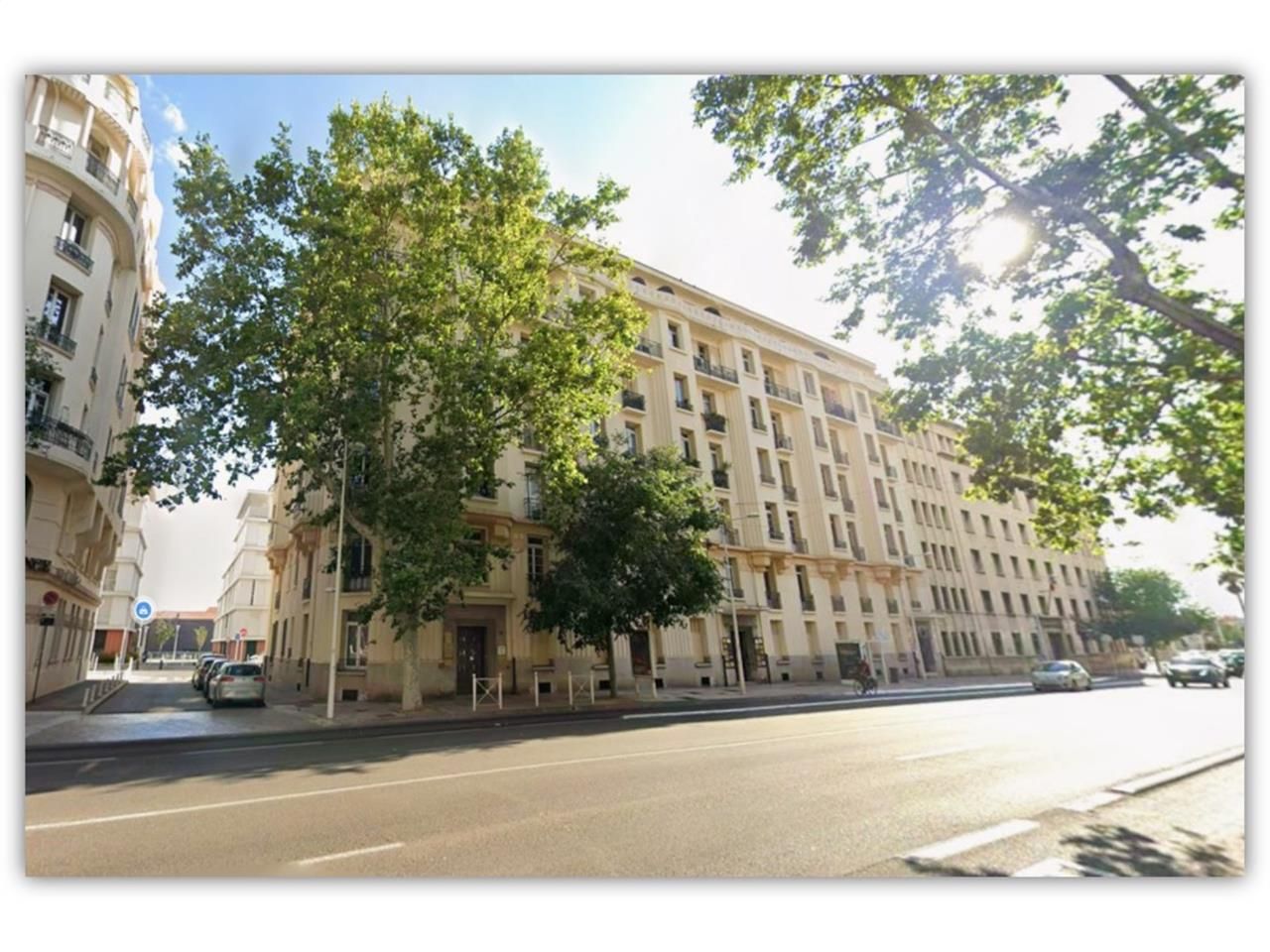 CBRE vous propose à la location une magnifique su