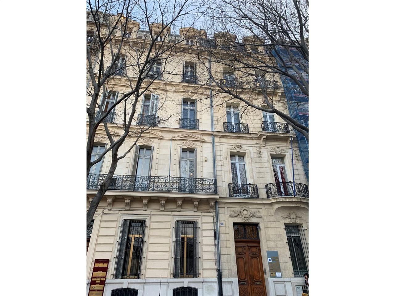 CBRE vous propose plusieurs surfaces de bureaux e