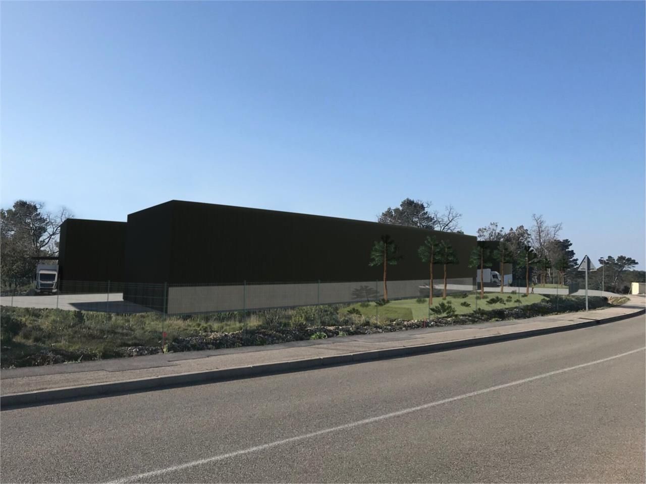 Dans un ensemble industriel composé de 3 bâtiment