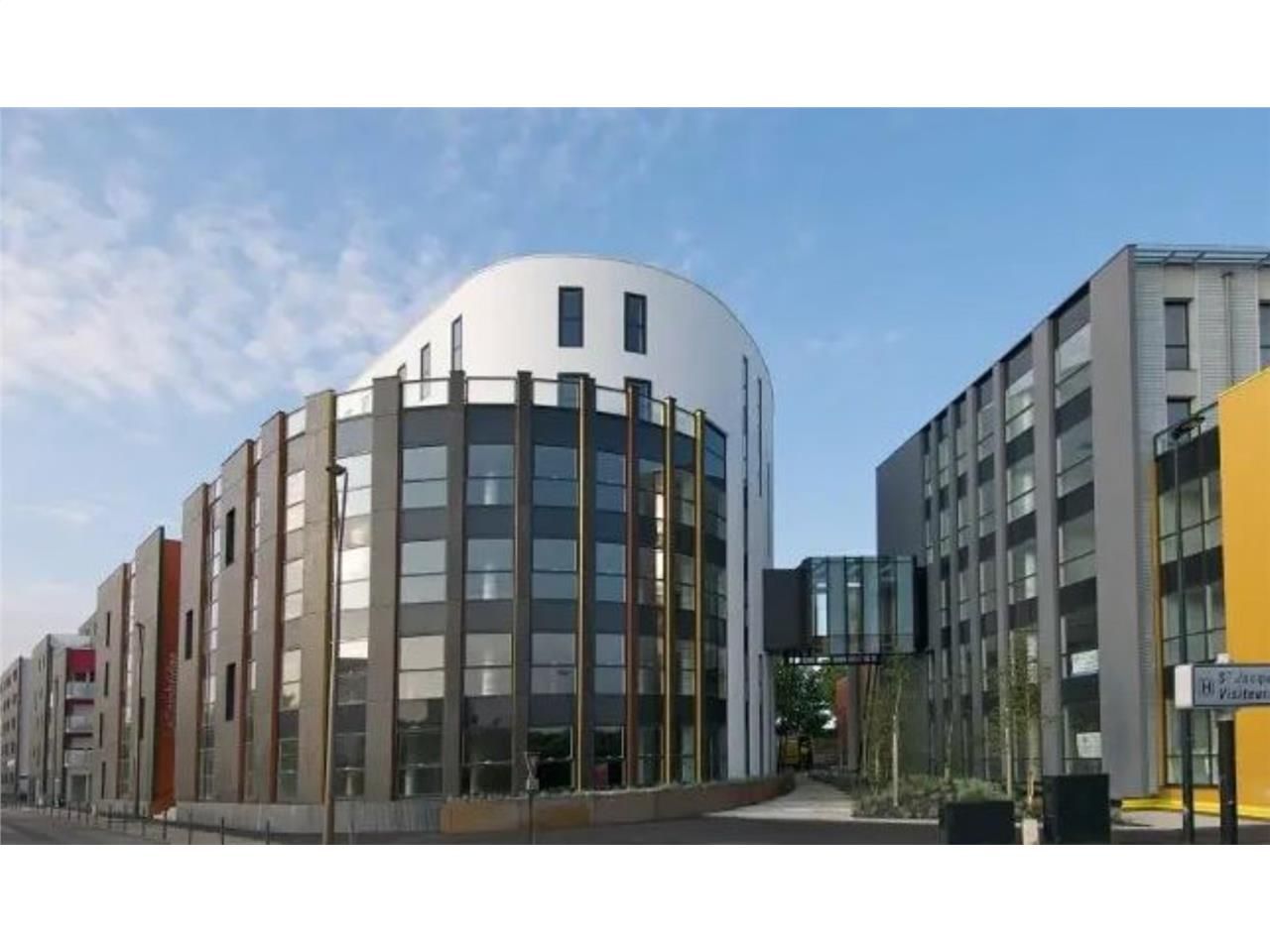 CBRE vous propose à la location un plateau de bur