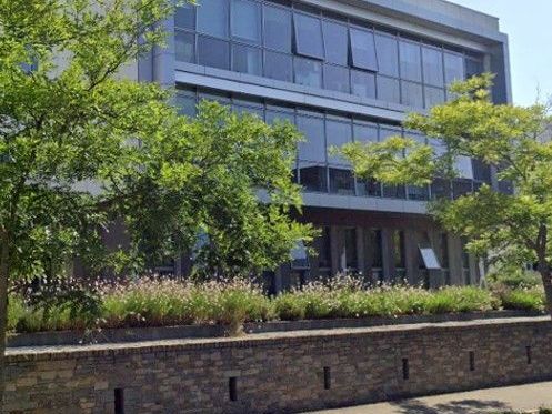 Parc Ar Mor à proximité immédiate du pôle service