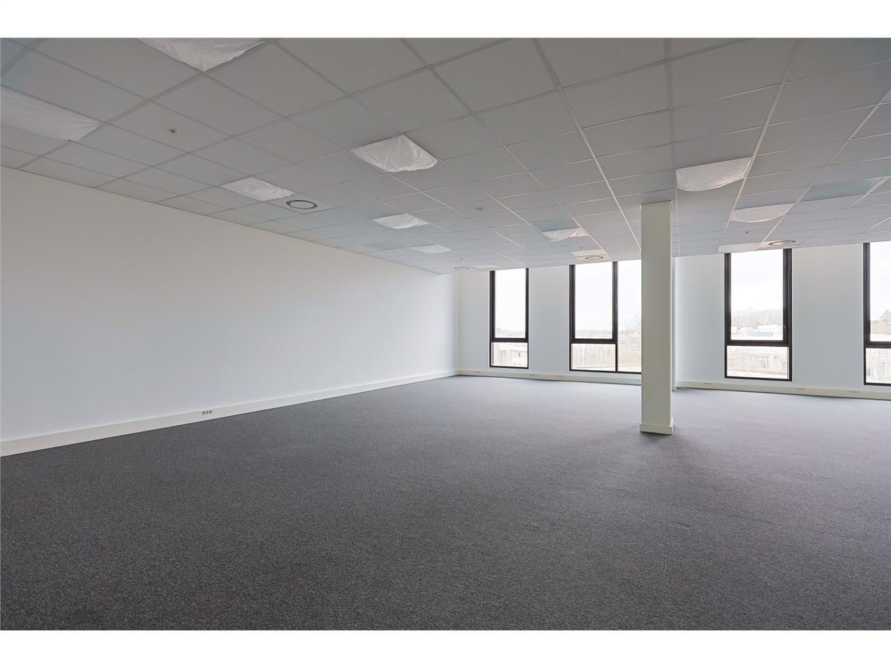 CBRE vous propose à la vente, à proximité des bor