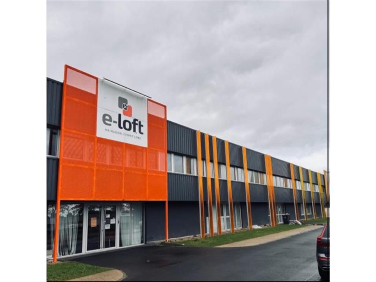 Situé à 8 km au sud de Saint Brieuc et à 100 km d