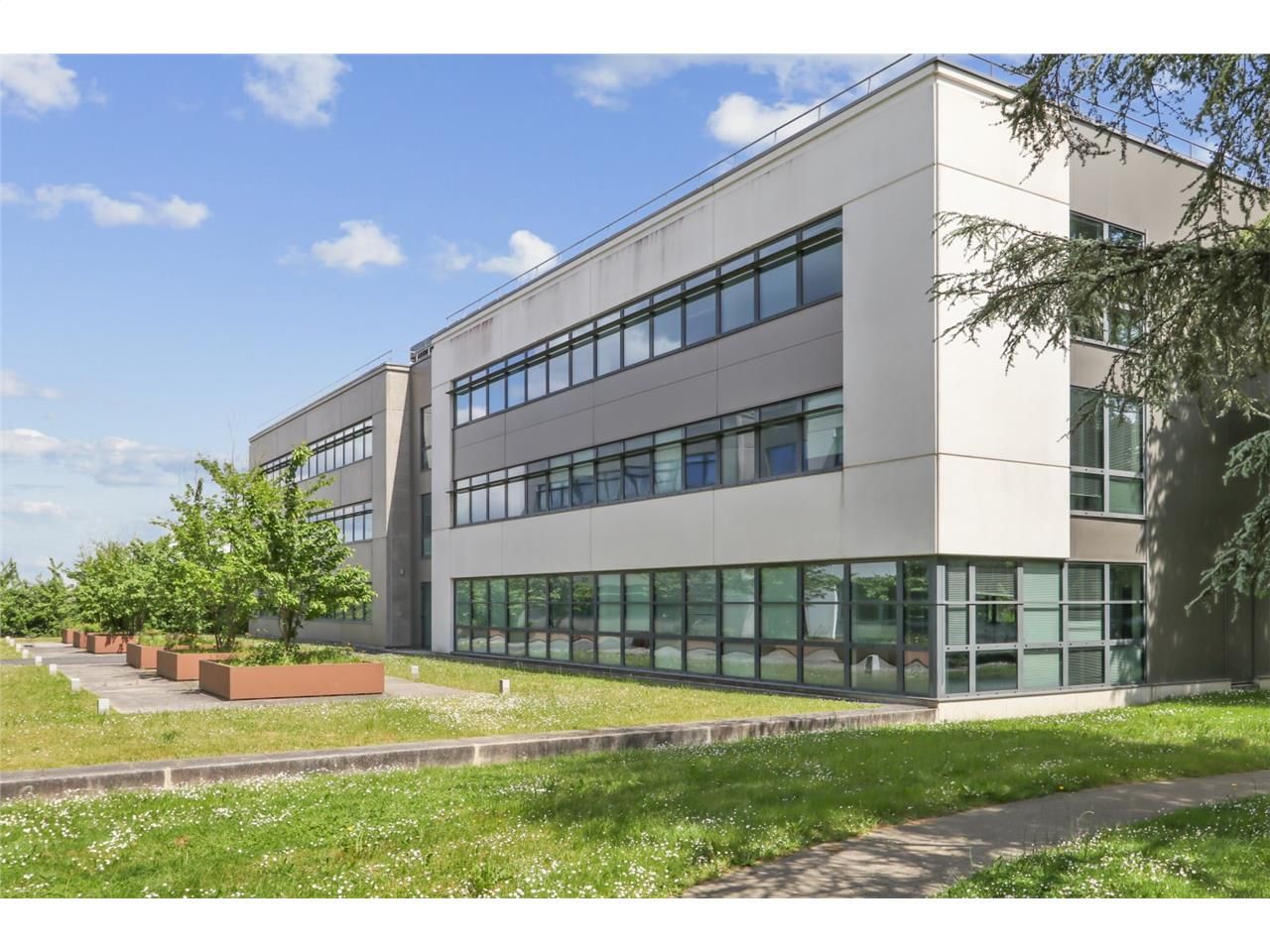 Au pied du périphérique Nantais, au sein du parc 