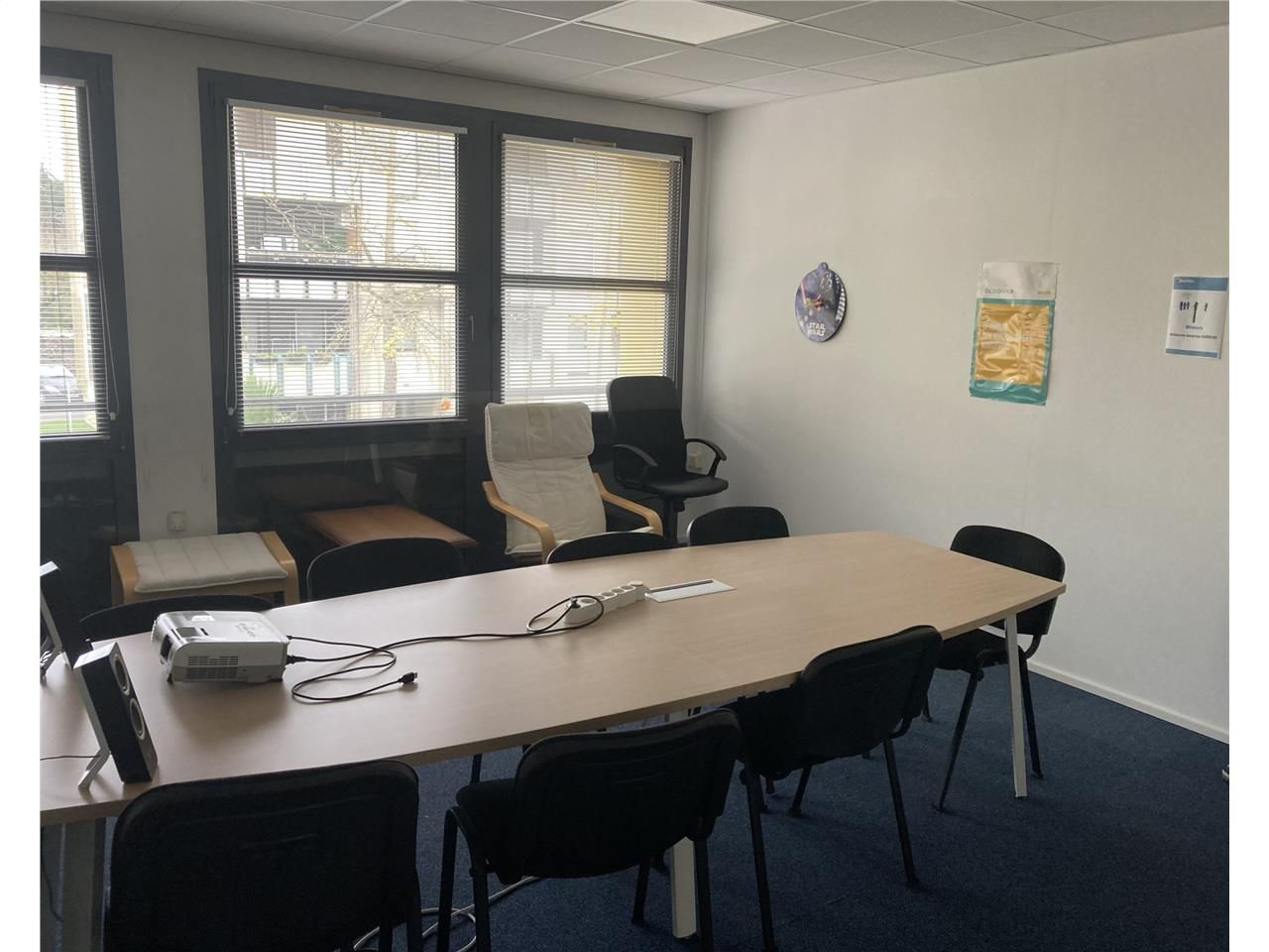 Dans la commune de Rezé, au pied du tramway, CBRE