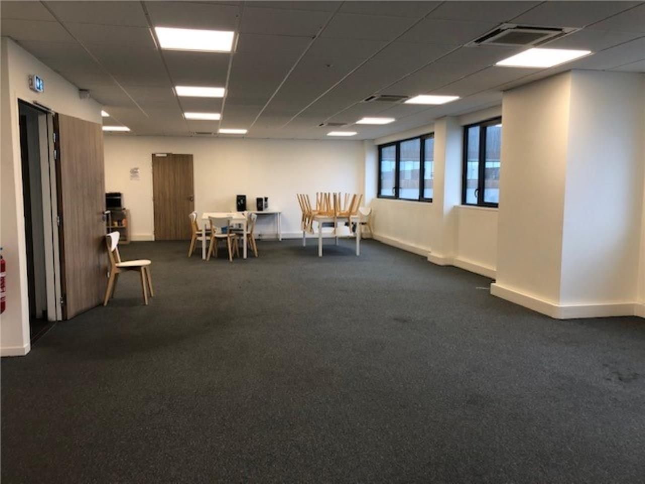 Au coeur de la zone d'activités de Carquefou, CBR