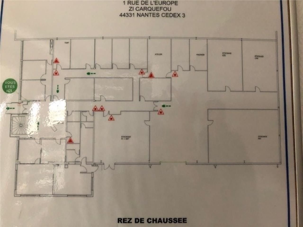 Location entrepots 1002 m² non divisibles