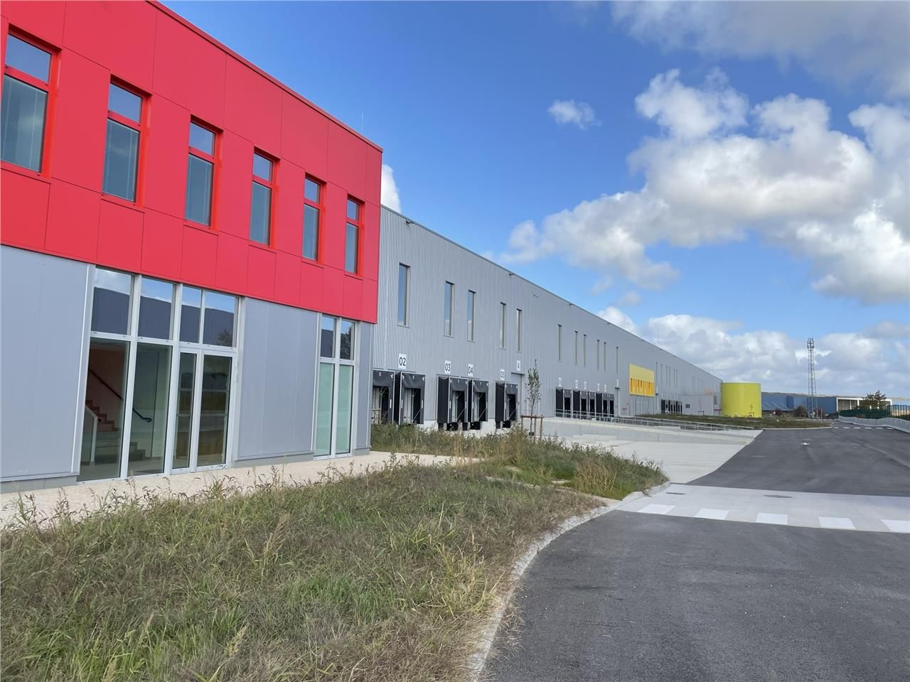 Situé à 33 minutes au nord d'Angers, au sein de l