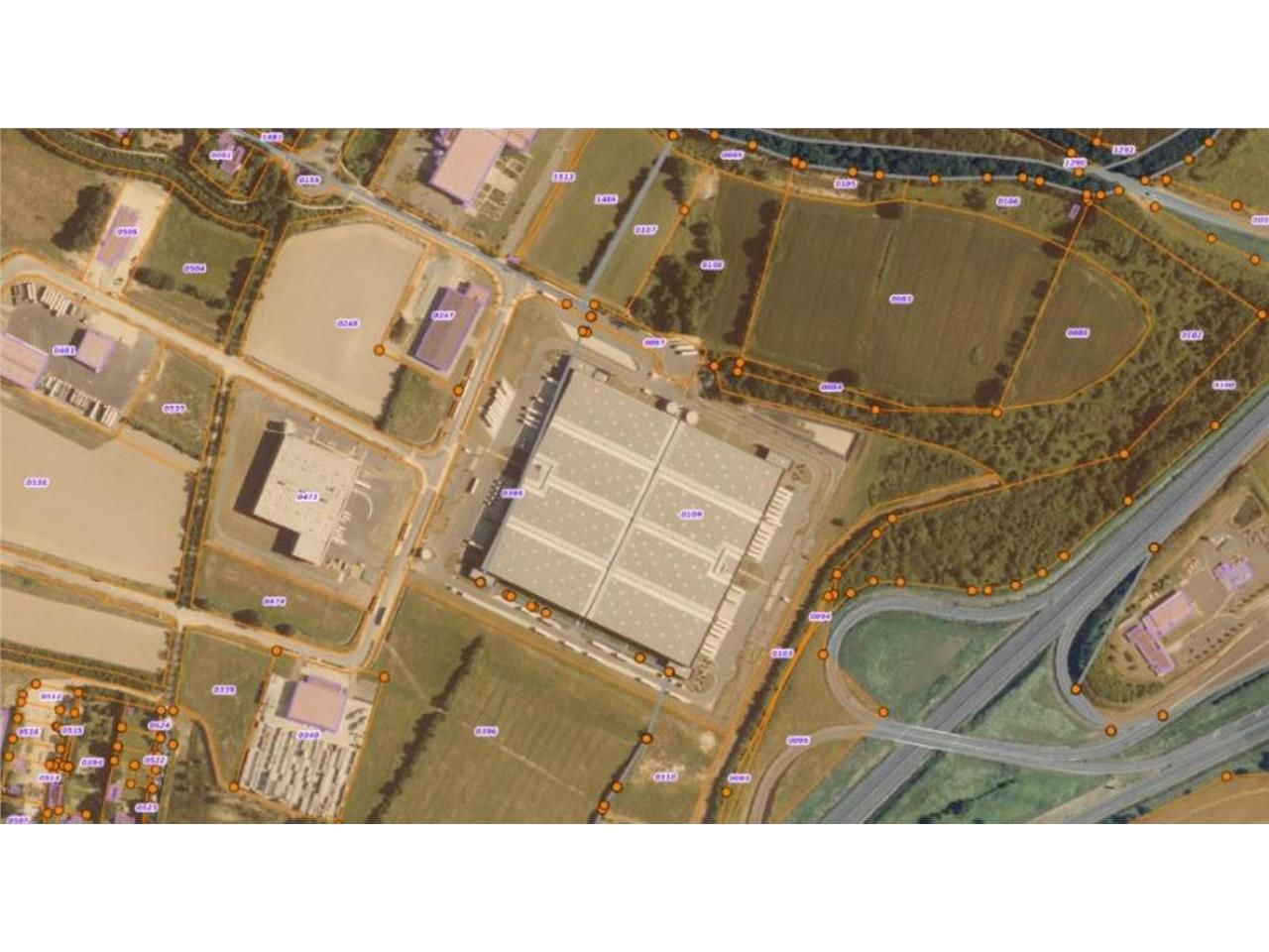 Situé à l'Ouest d'ANGERS, à proximité immédiate d