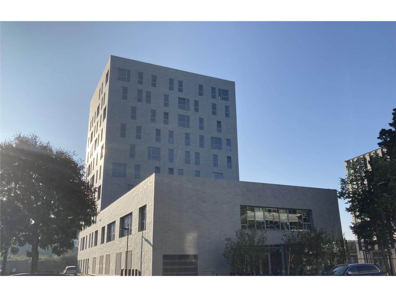 Idéalement situé, au coeur du quartier Euronantes