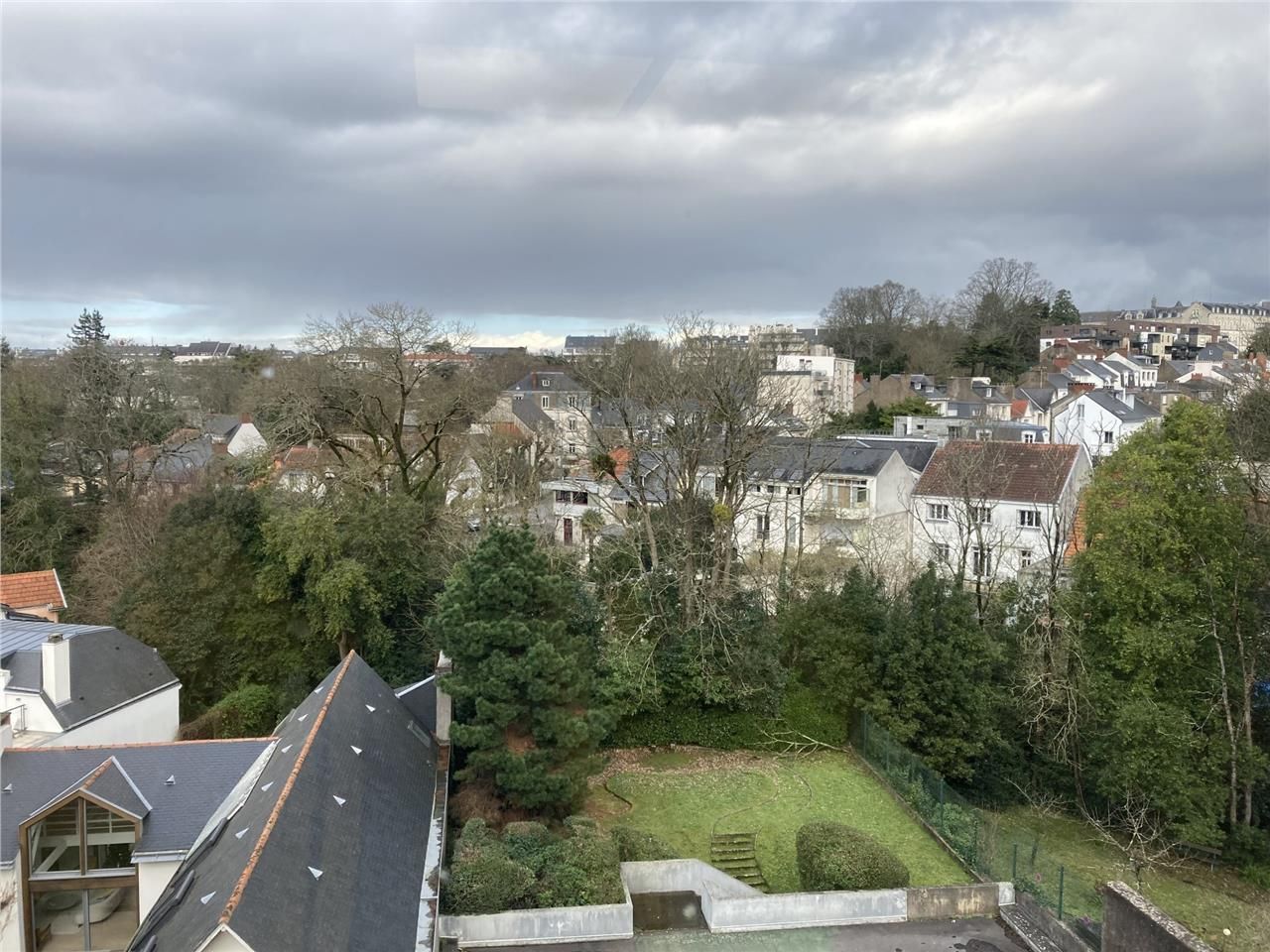 Idéalement situé, CBRE NANTES, vous propose un