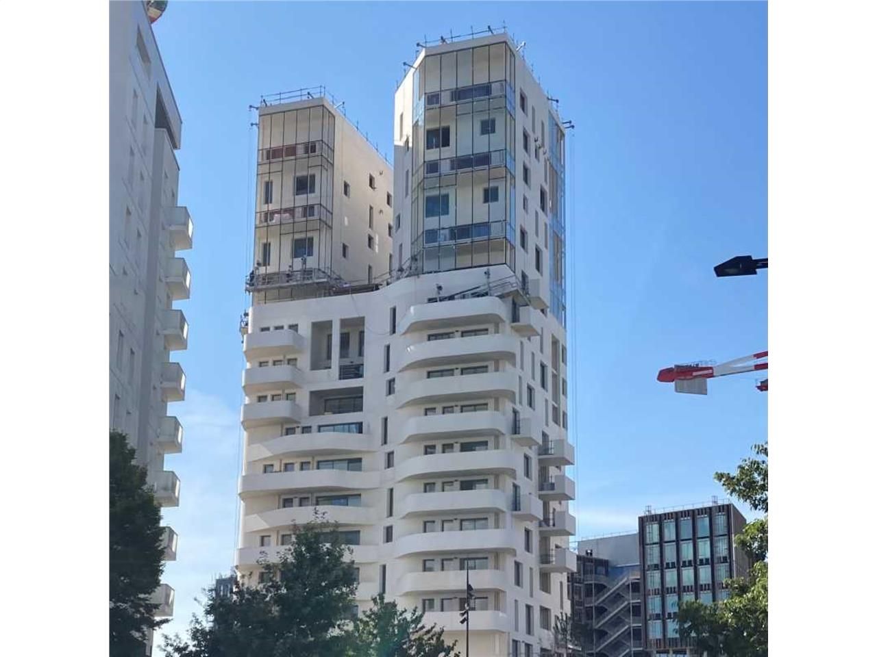 CBRE vous propose à la vente, un local commercial