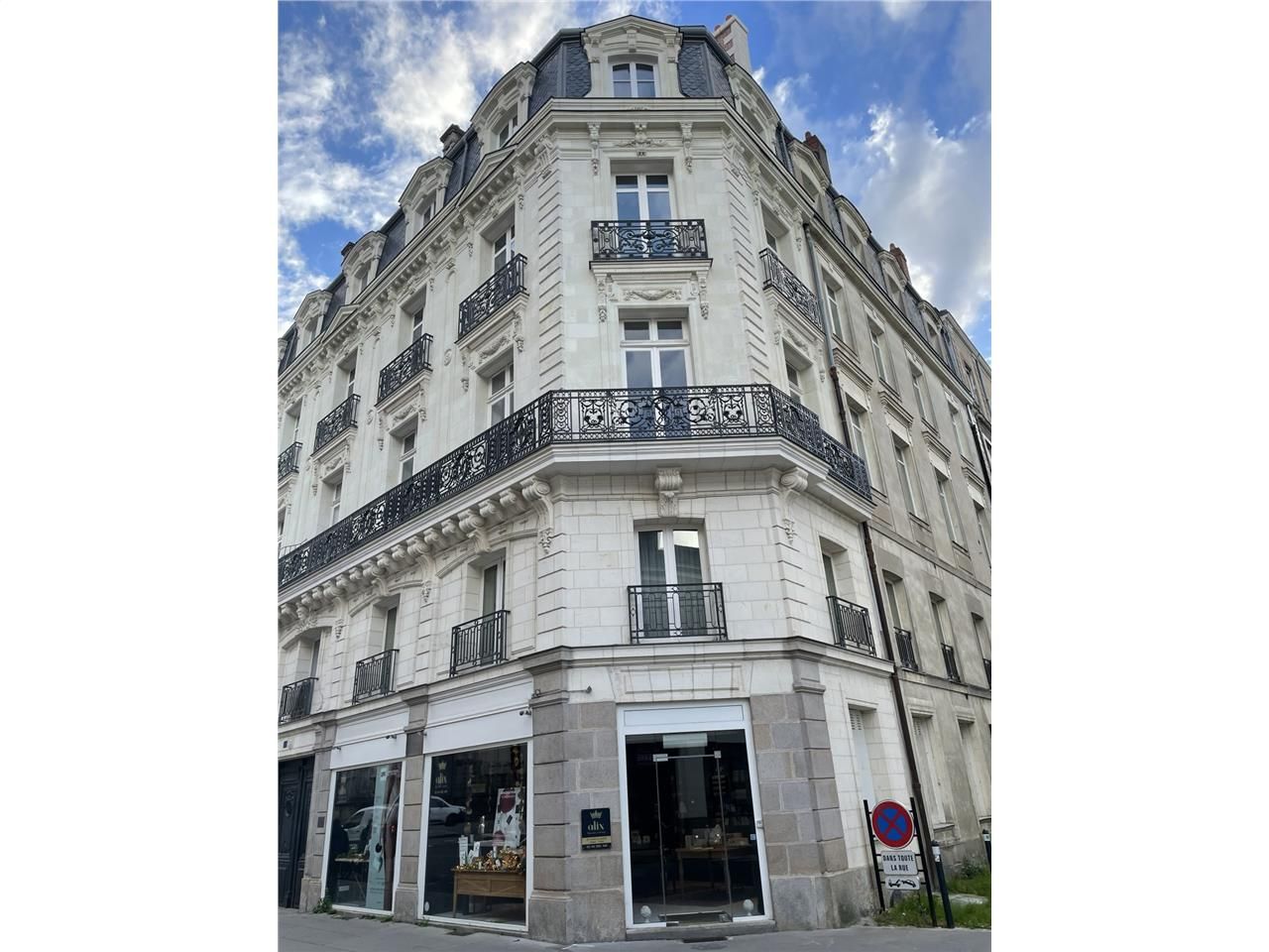 CBRE vous propose un plateau de bureaux de 180m² 