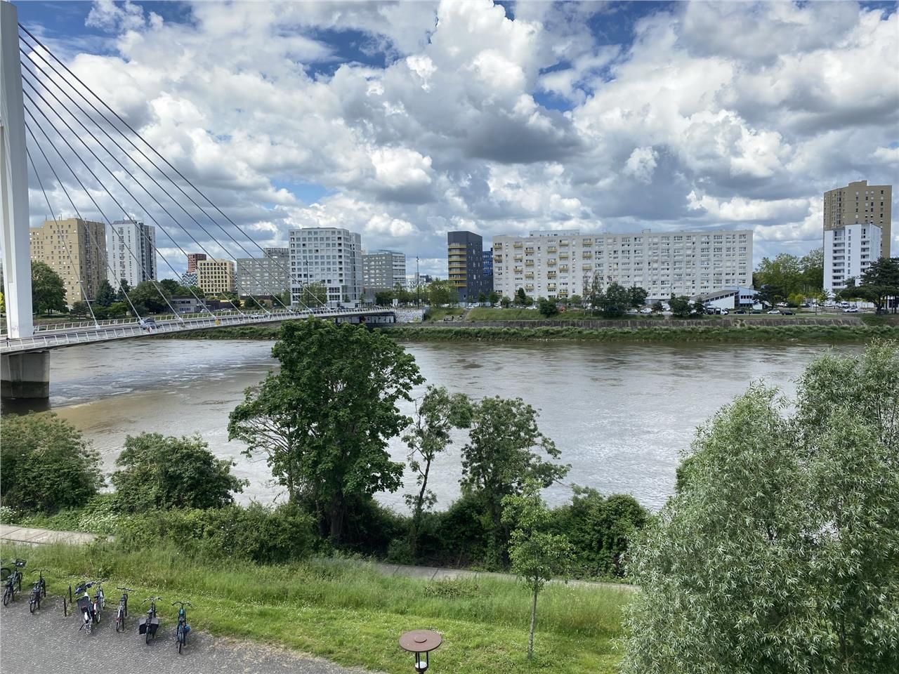 CBRE NANTES vous propose une surface de bureau à