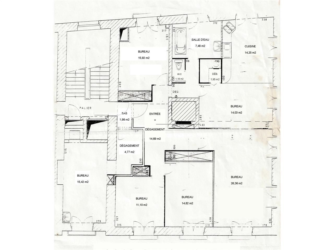 Situé dans le centre historique de Nantes et à to