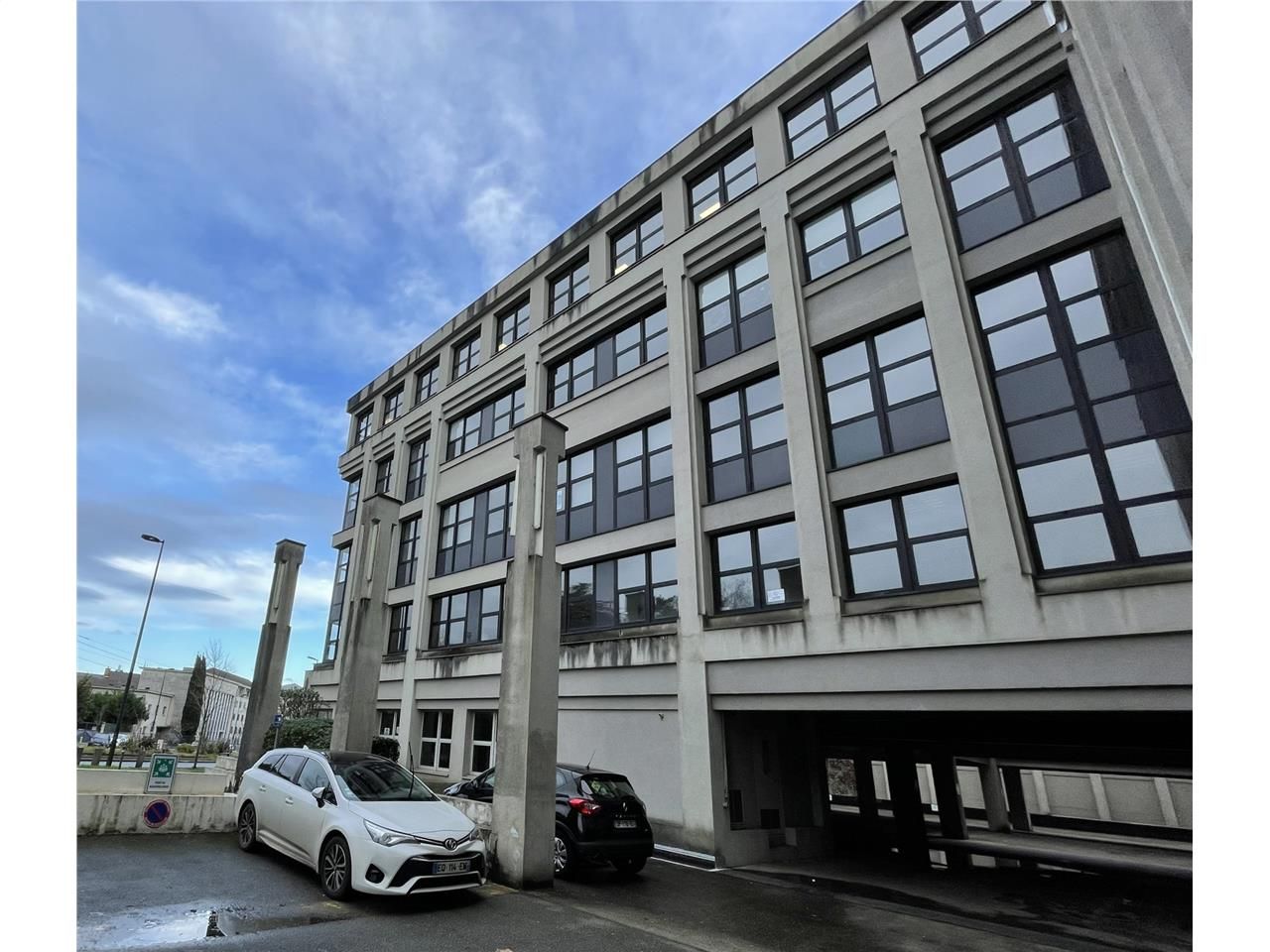 Idéalement situé centre-ville de Nantes, sur les 