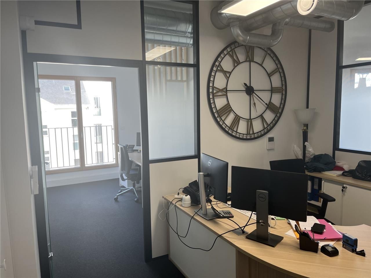 CBRE vous propose à la location deux plateaux de 