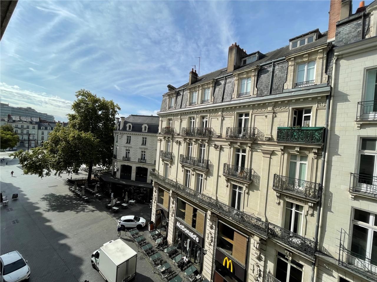 CBRE vous propose un plateau de bureau de 346 m² 