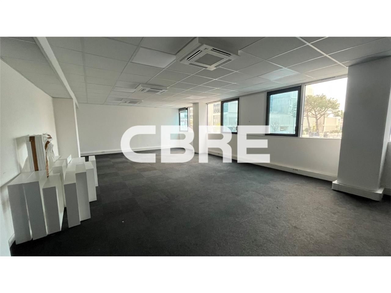 NICE OUEST ARENAS - CBRE vous propose à la locati