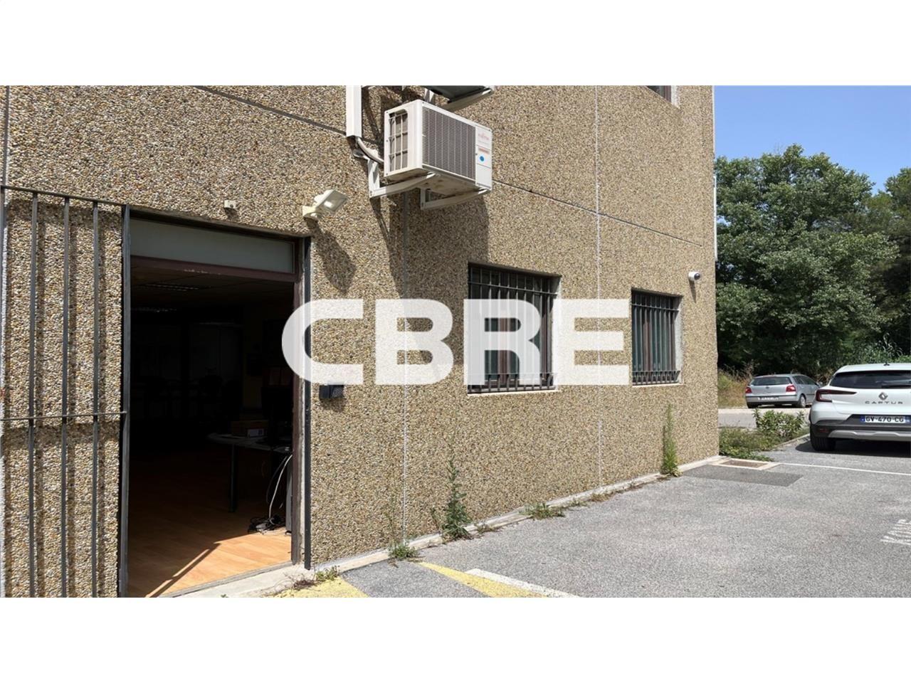 Vallauris (06220) Zone commerciale de St Bernard,