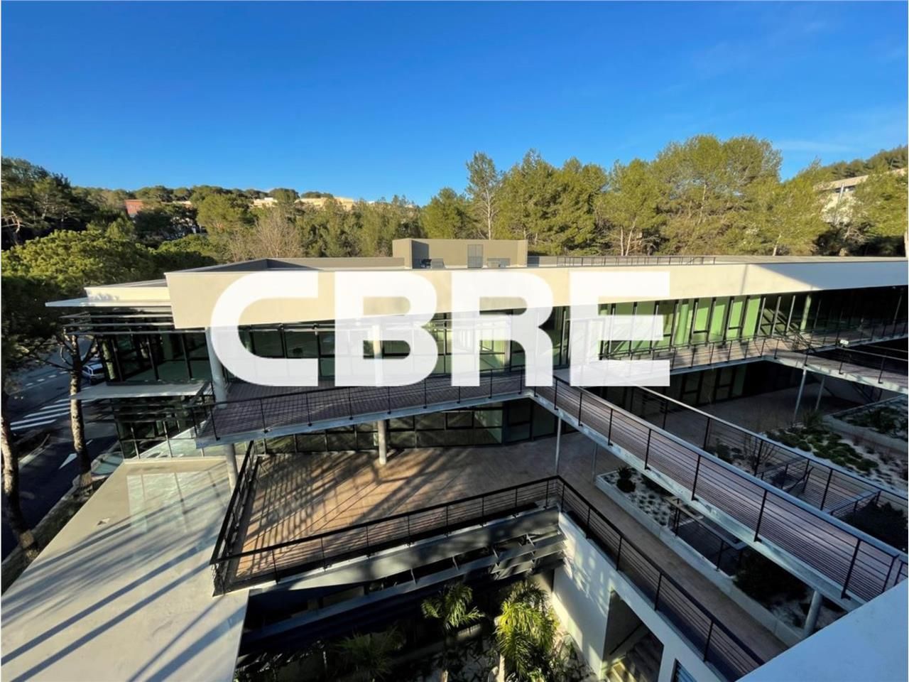 CBRE vous propose à la location des locaux neufs 