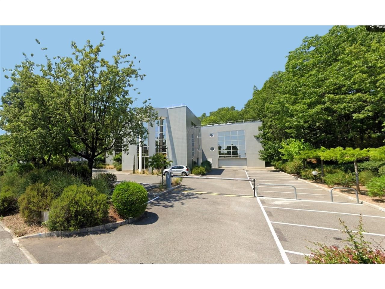 Situés sur la technopole de Sophia Antipolis (065