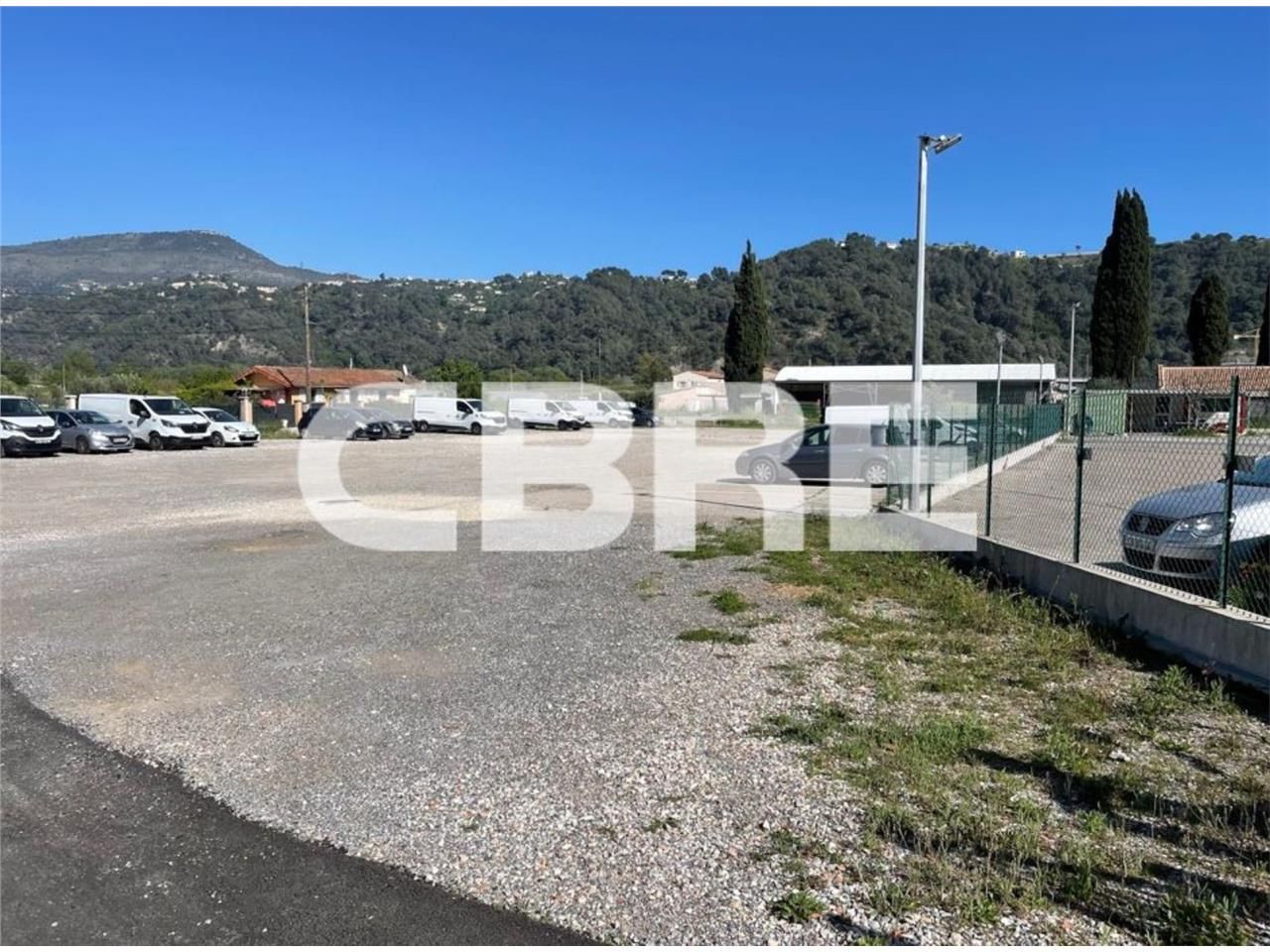 CBRE NICE vous propose à la location ce terrain d
