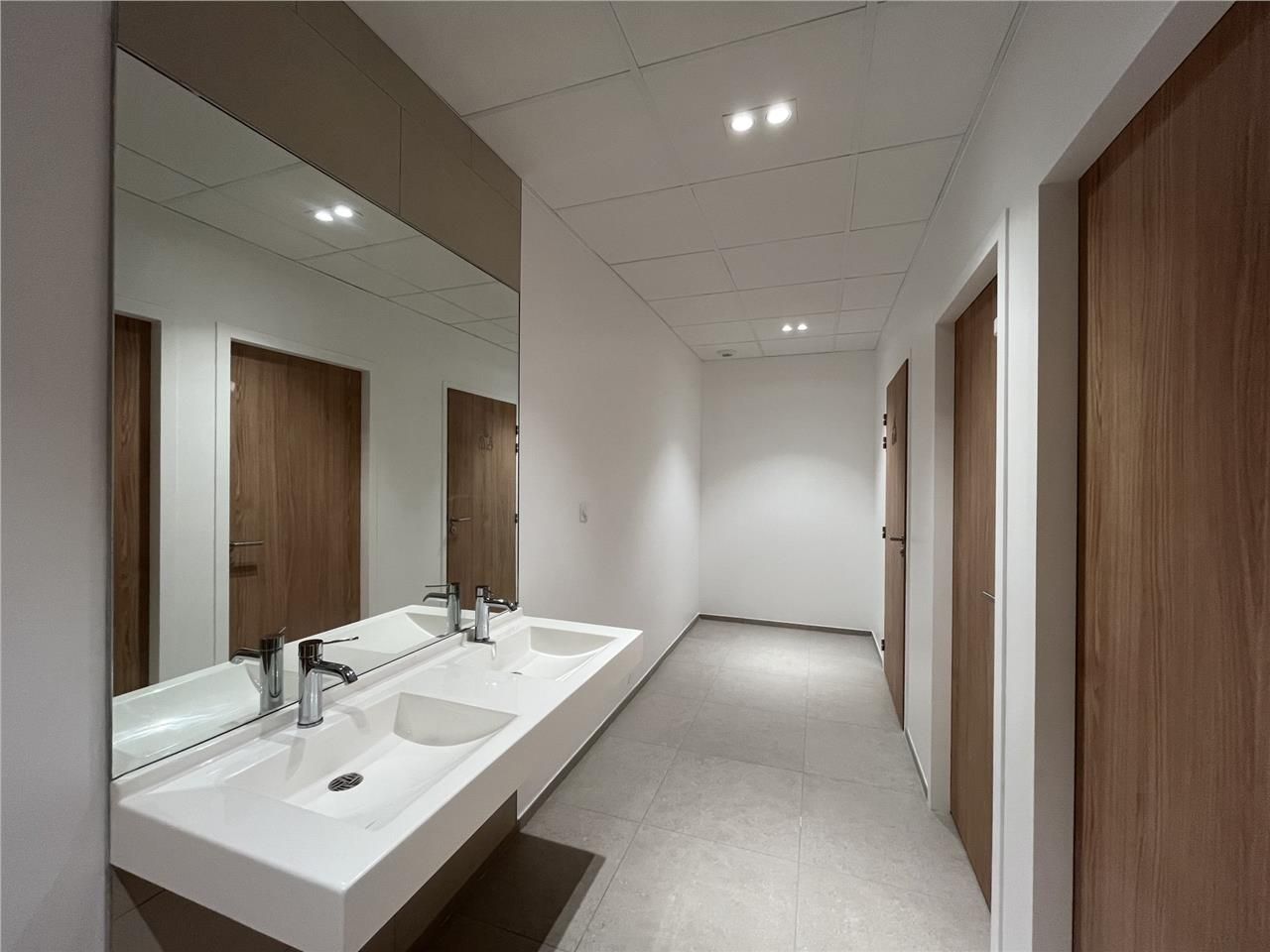 A DECOUVRIR ! CBRE vous propose à la location ces