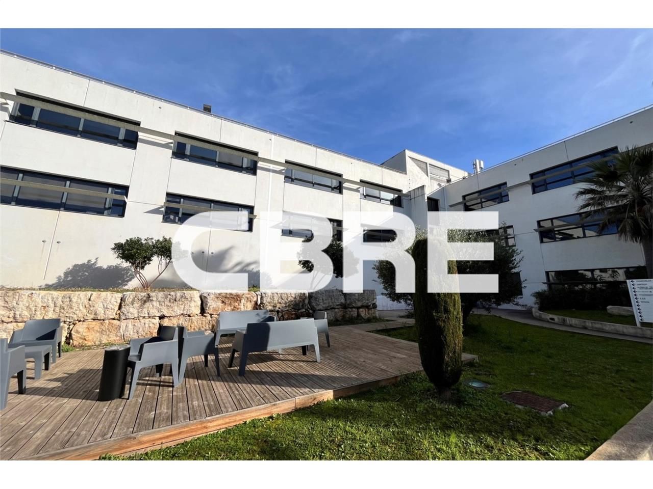 Idéalement situés à Sophia Antipolis (06410), qua