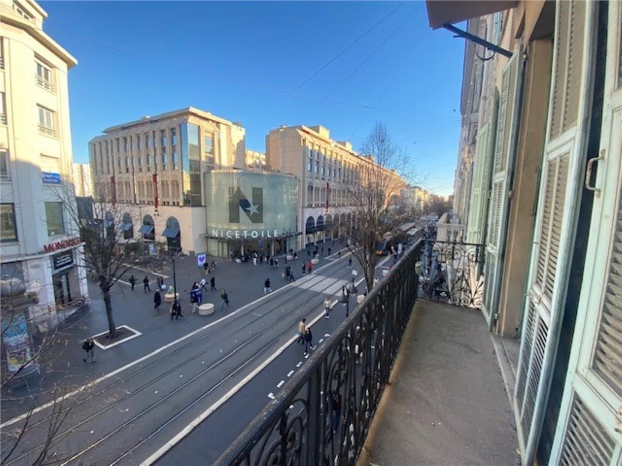 NICE - COEUR DE VILLE JEAN MEDECIN (06000) - CBRE