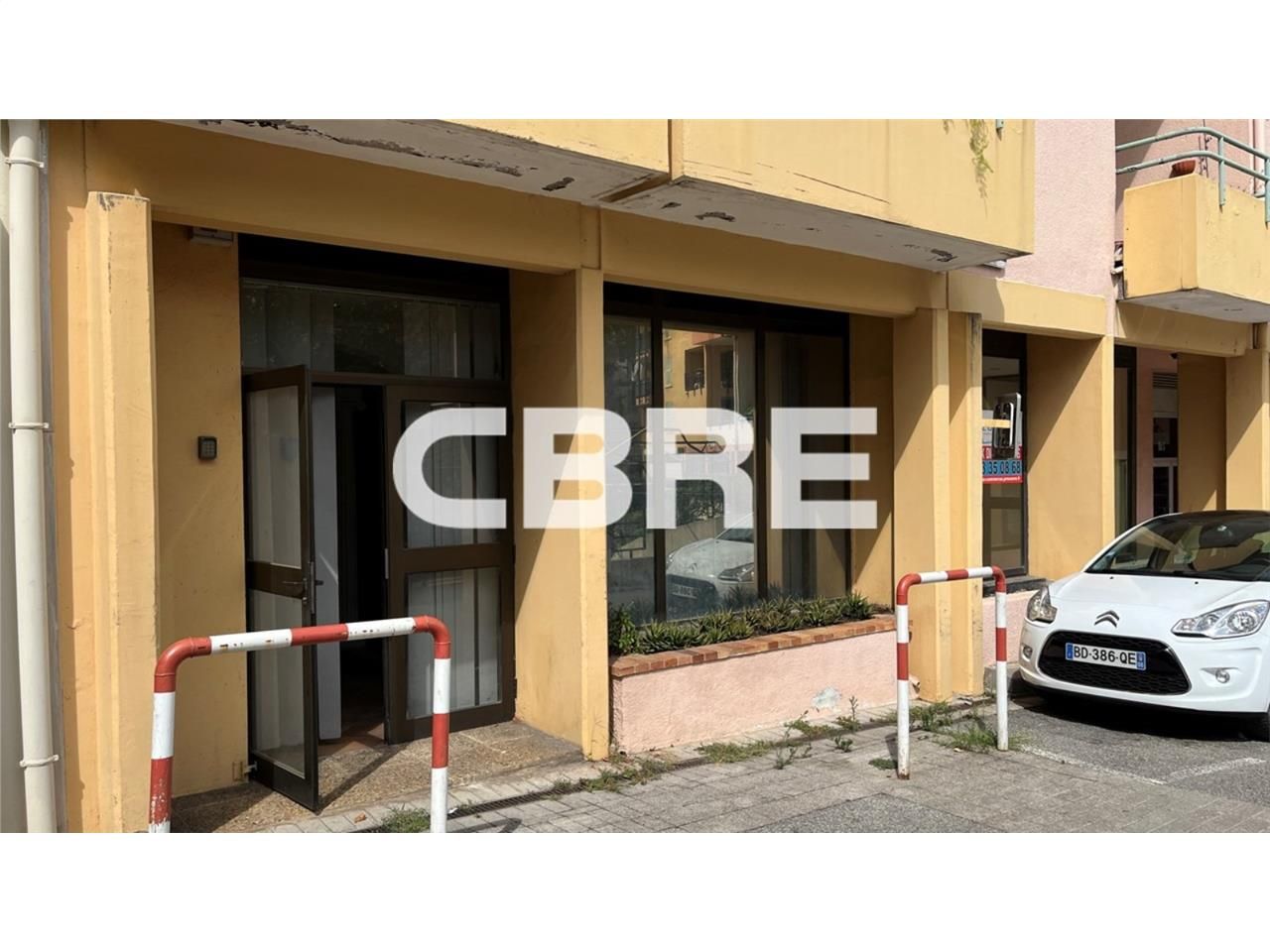 CBRE vous propose à la location des bureaux d'env