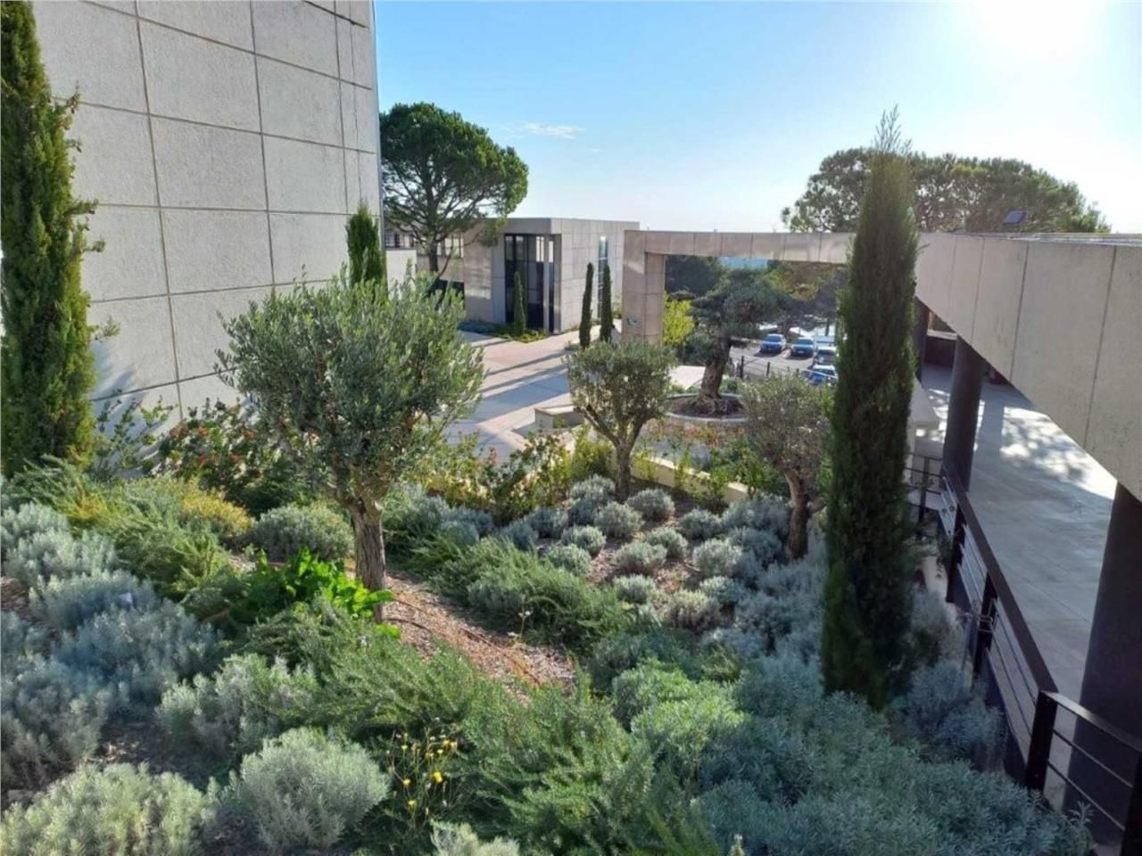 Au coeur de la technopole de Sophia Antipolis (06