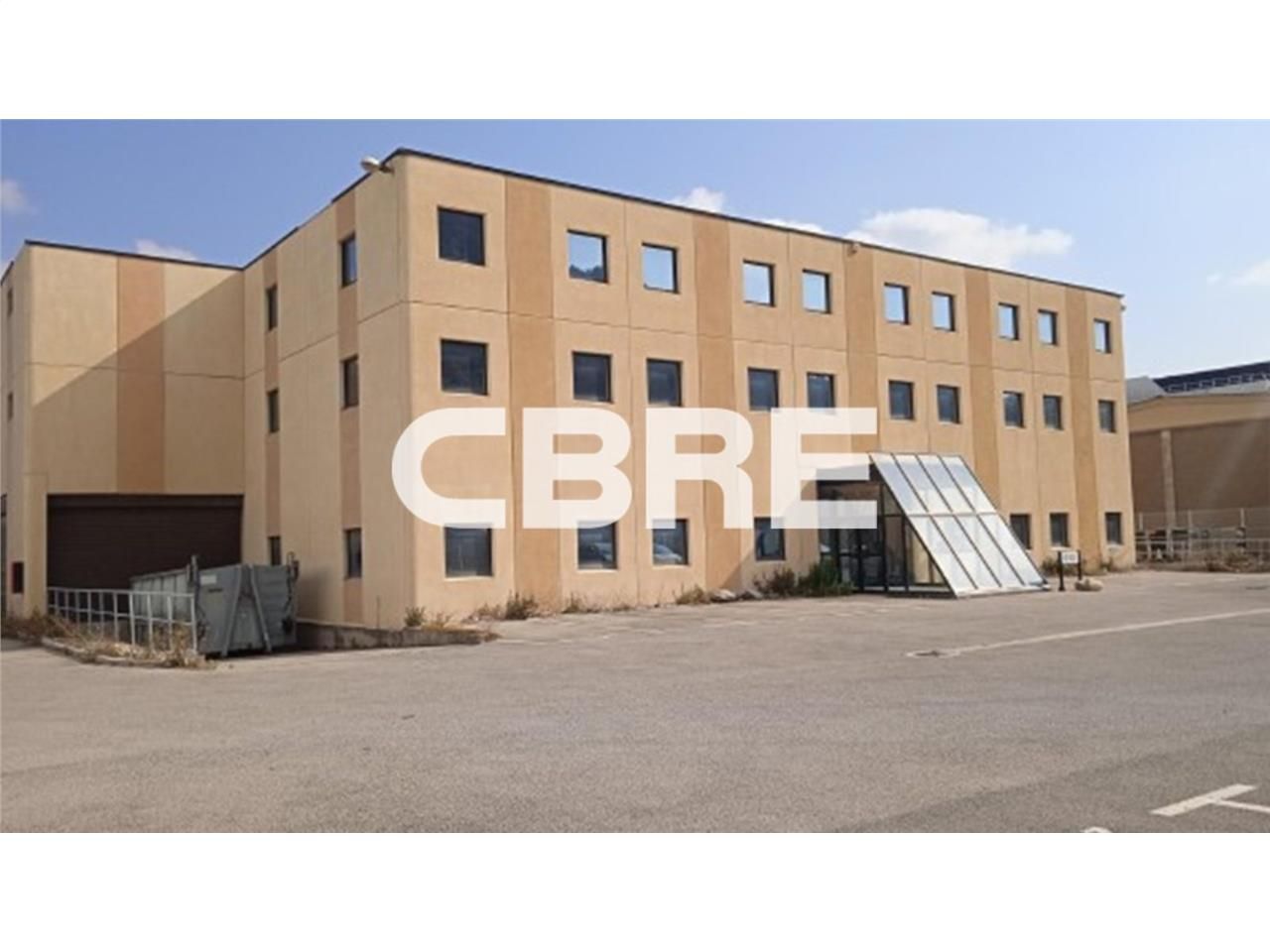 CARROS (06510) - CBRE vous propose à la location 