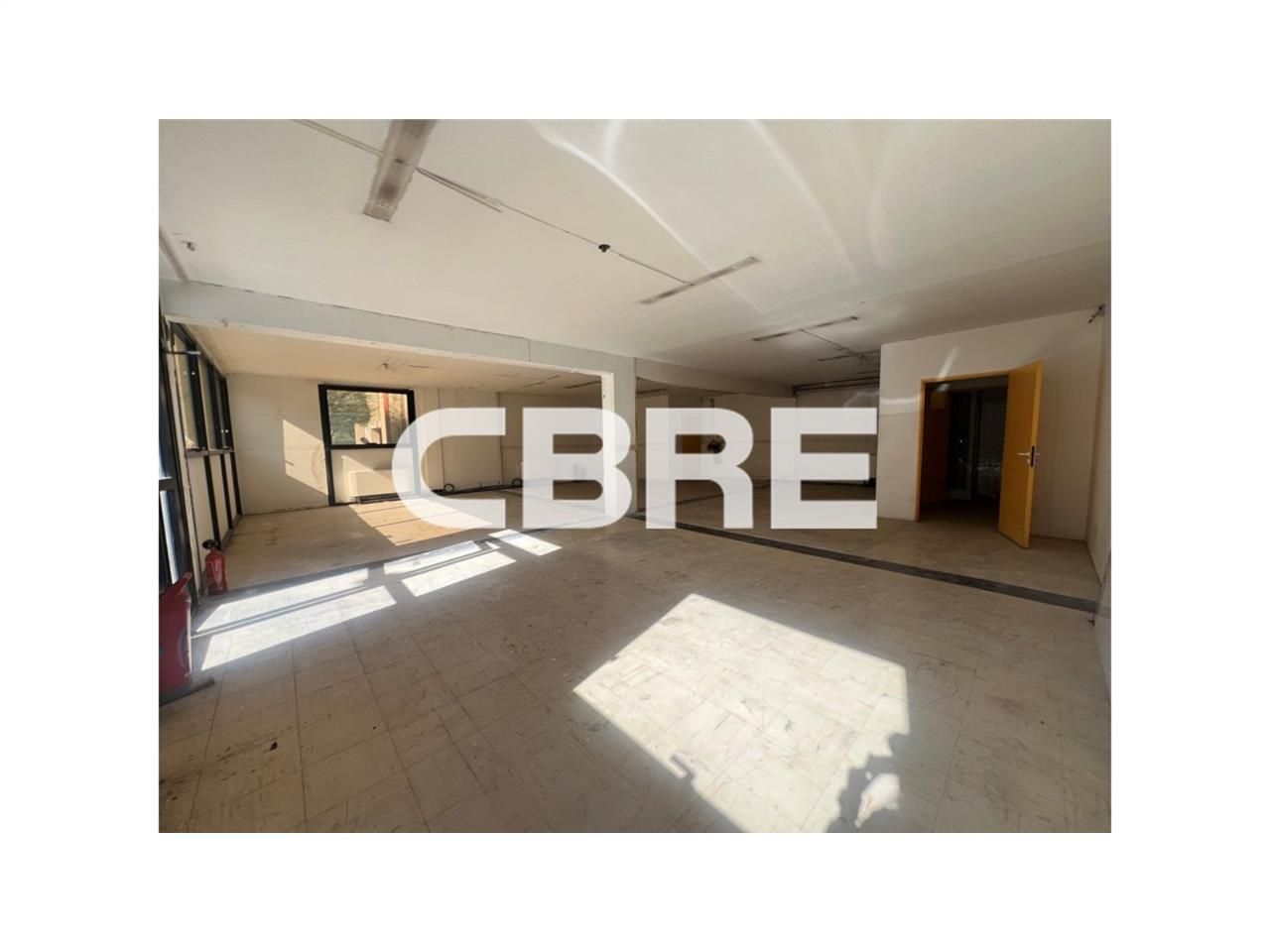 SAINT LAURENT DU VAR (06700) - CBRE vous propose 