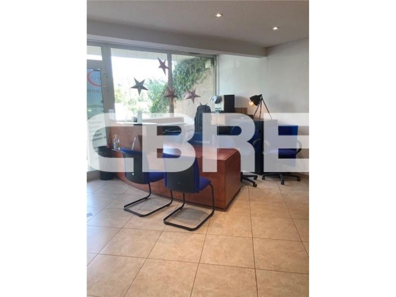 Situés à VILLENEUVE LOUBET (06270) à louer bureau