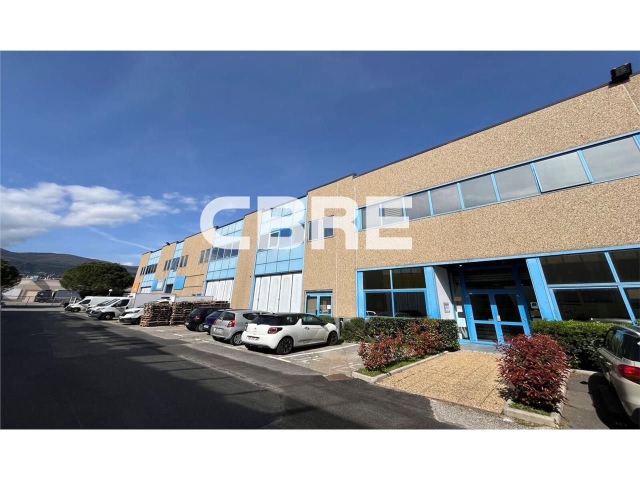 GRASSE 06130 - CBRE vous propose à la location de