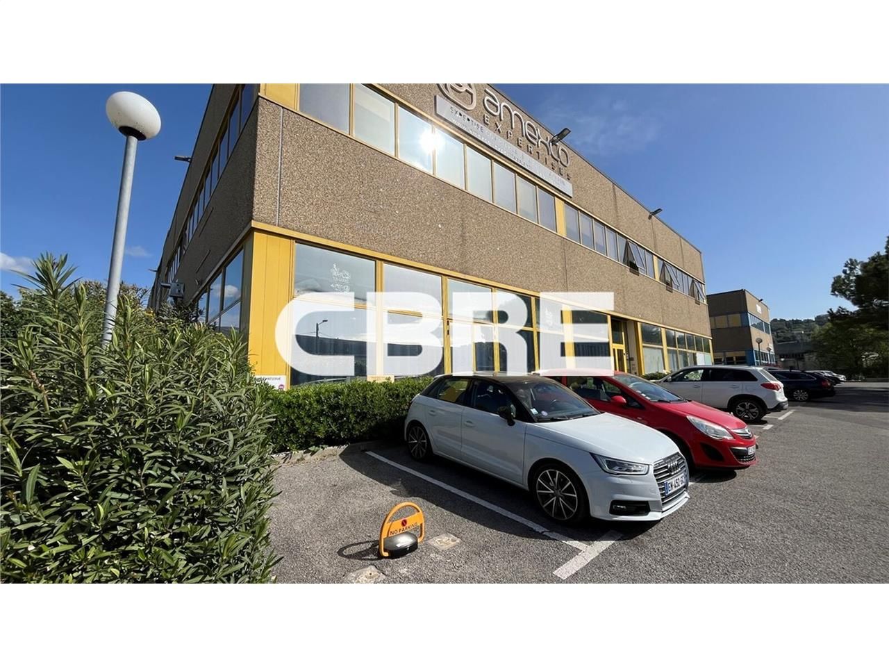 GRASSE 06130 - CBRE vous propose à la location de