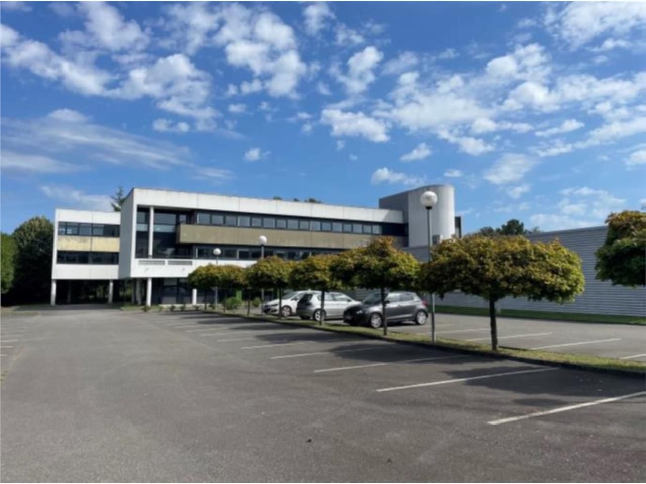 Idéalement situé au sud est de Rennes, bénéfician